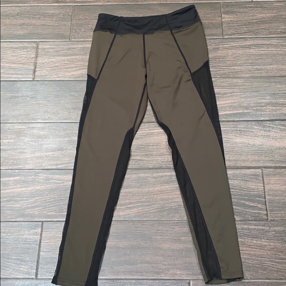 Disko sport leggings, size small. New with tags!